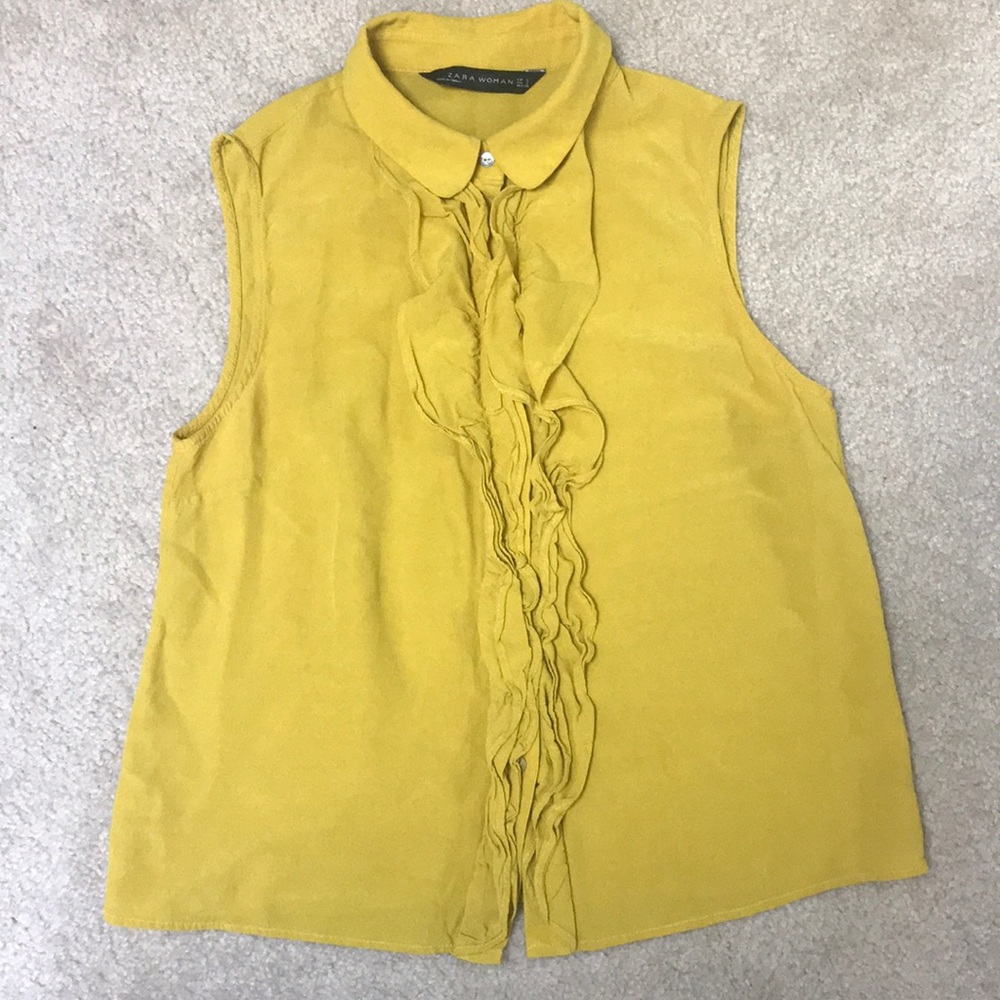 Sunny sleeveless button up